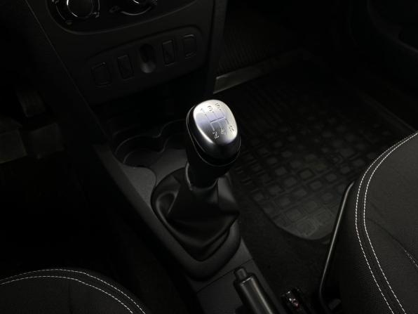 Renault Sandero II Рестайлинг с пробегом 2021 года, цена 1 230 000 рублей, 72535 км, хэтчбек, Автокод Объявления