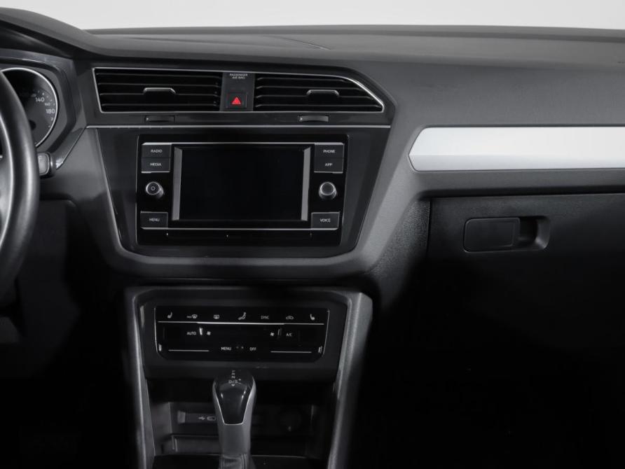 Volkswagen Tiguan II Рестайлинг Москва  - изображение 13