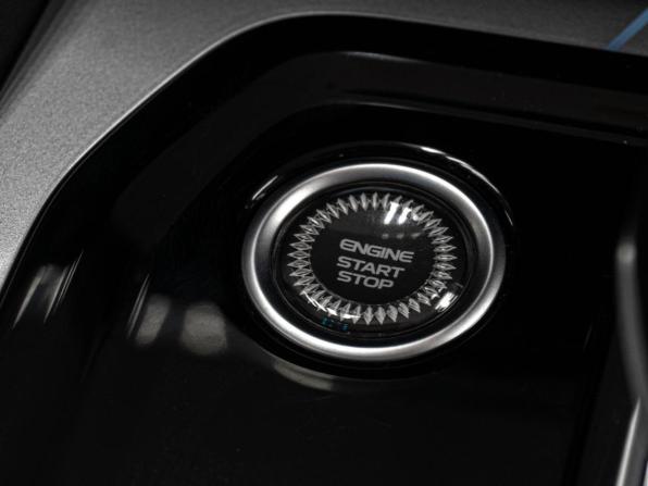 Livan S6 Pro с пробегом 2023 года, цена 1 689 000 рублей, 19643 км, седан, Автокод Объявления