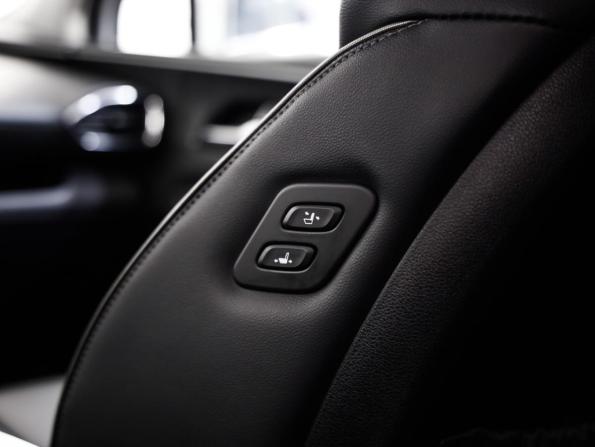 Hyundai Santa Fe IV Рестайлинг с пробегом 2023 года, цена 3 949 000 рублей, 25619 км, внедорожник, Автокод Объявления