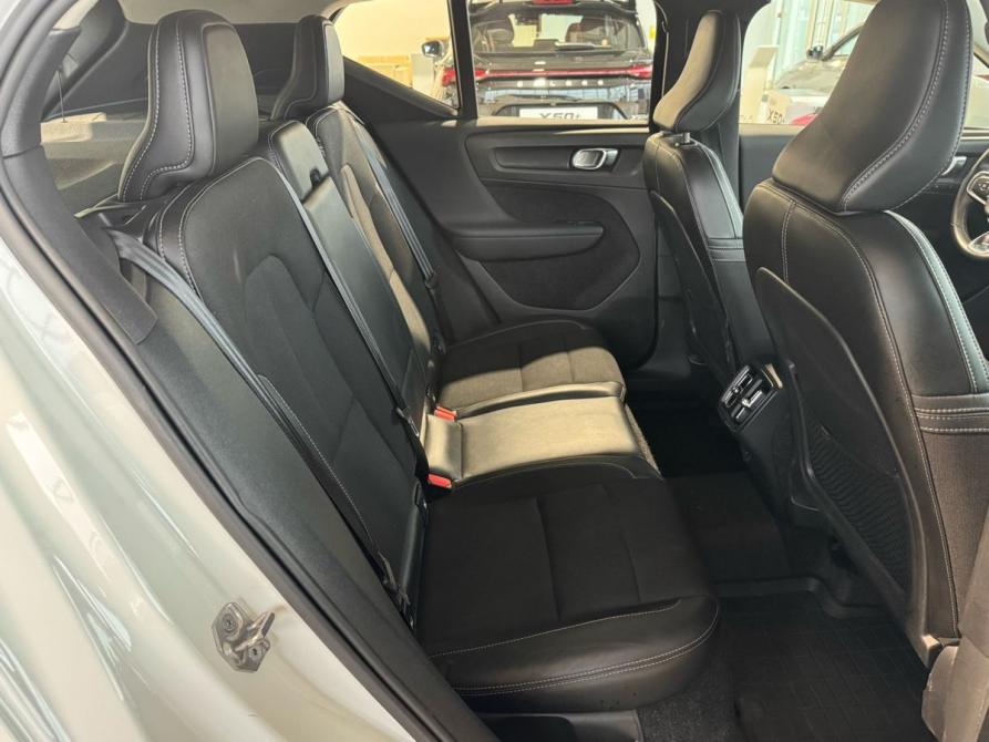 Volvo XC40 I Москва  - изображение 14