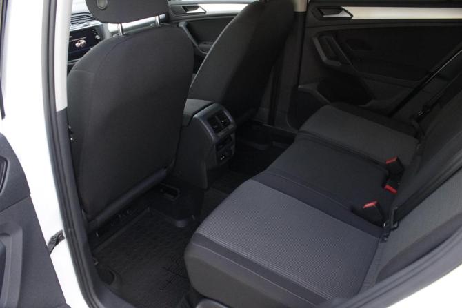 Volkswagen Tiguan II Рестайлинг с пробегом 2021 года, цена 2 895 000 рублей, 64706 км, внедорожник, Автокод Объявления