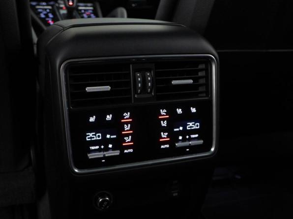 Porsche Cayenne III с пробегом 2017 года, цена 5 429 000 рублей, 127199 км, внедорожник, Автокод Объявления