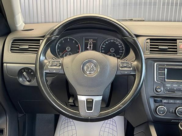 Volkswagen Jetta VI с пробегом 2014 года, цена 1 197 000 рублей, 123231 км, седан, Автокод Объявления