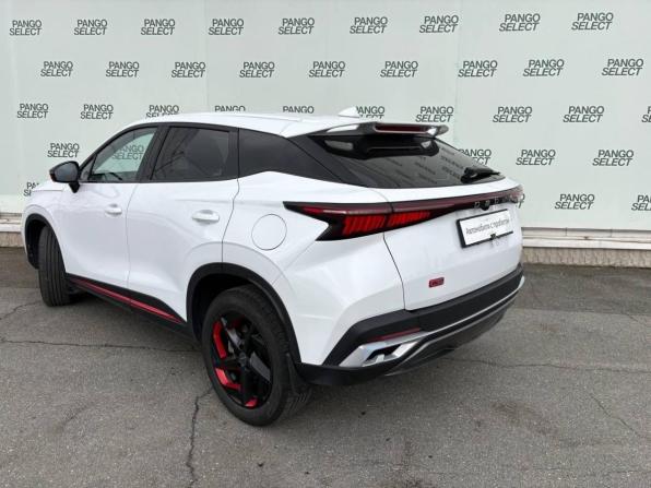 Omoda C5 I Рестайлинг с пробегом 2024 года, цена 1 800 000 рублей, 95000 км, внедорожник, Автокод Объявления