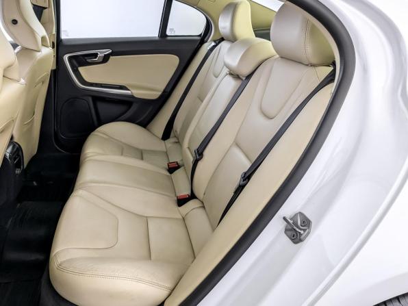 Volvo S60 II Рестайлинг с пробегом 2014 года, цена 1 715 000 рублей, 114730 км, седан, Автокод Объявления