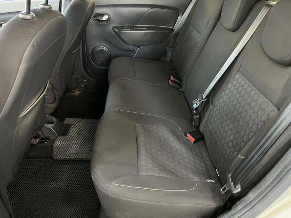 Renault Logan II с пробегом 2017 года, цена 739 540 рублей, 79380 км, седан, Автокод Объявления