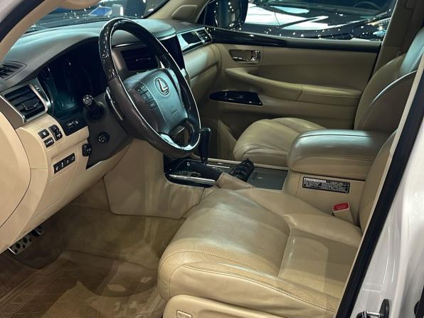 Lexus LX III Рестайлинг с пробегом 2015 года, цена 5 950 000 рублей, 220210 км, внедорожник, Автокод Объявления
