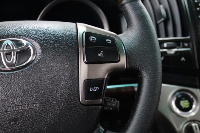 Toyota Land Cruiser 200 Series с пробегом 2010 года, цена 2 480 650 рублей, 541840 км, внедорожник, Автокод Объявления