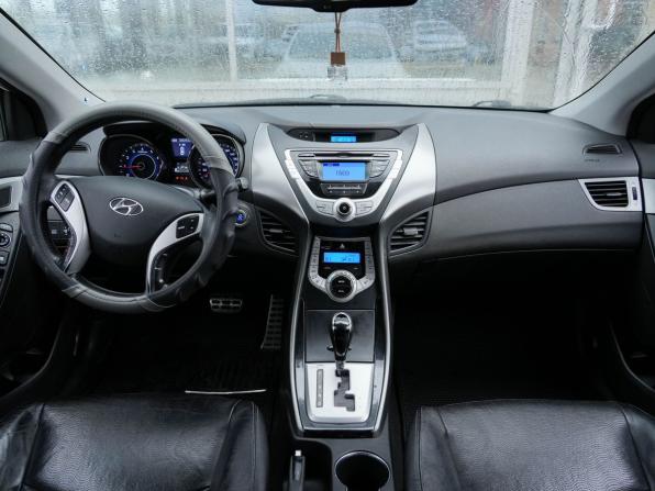 Hyundai Avante V с пробегом 2011 года, цена 690 000 рублей, 158392 км, седан, Автокод Объявления