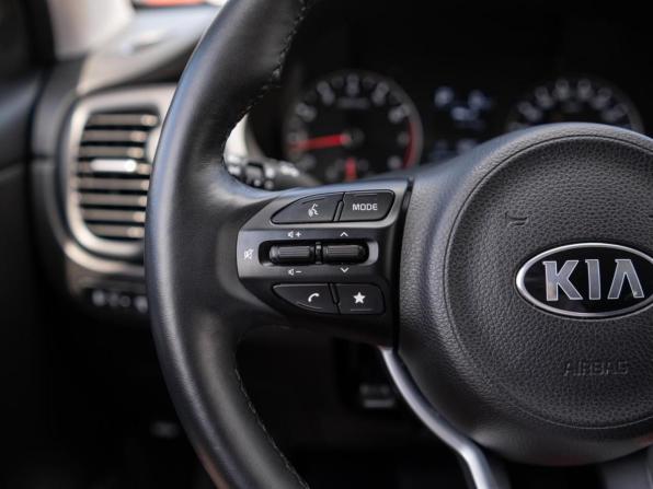 Kia Rio IV Рестайлинг с пробегом 2021 года, цена 1 747 030 рублей, 45906 км, хэтчбек, Автокод Объявления