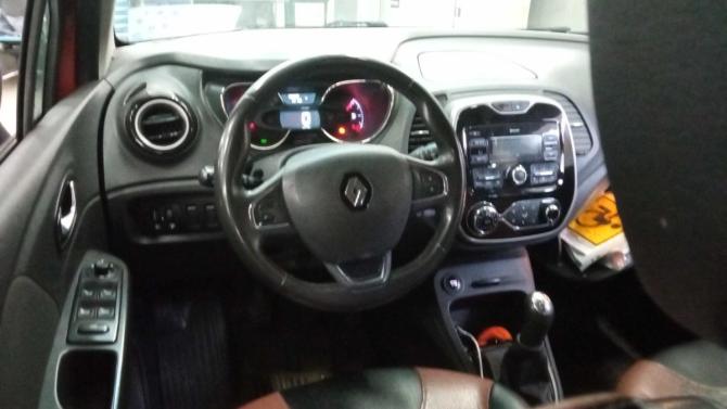 Renault Kaptur I с пробегом 2018 года, цена 1 120 000 рублей, 189289 км, внедорожник, Автокод Объявления