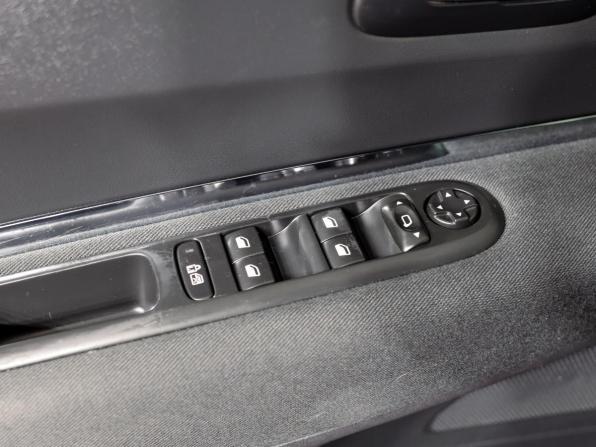 Peugeot 3008 I с пробегом 2012 года, цена 770 000 рублей, 177020 км, внедорожник, Автокод Объявления