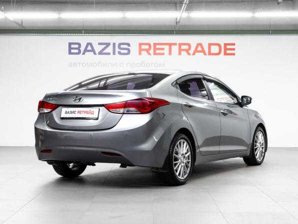 Hyundai Avante V с пробегом 2013 года, цена 990 000 рублей, 132462 км, седан, Автокод Объявления