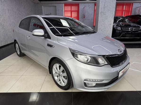 Kia Rio III Рестайлинг с пробегом 2015 года, цена 1 299 000 рублей, 118577 км, седан, Автокод Объявления