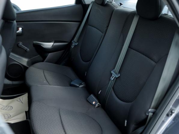 Kia Rio III Рестайлинг с пробегом 2016 года, цена 1 049 000 рублей, 87660 км, седан, Автокод Объявления
