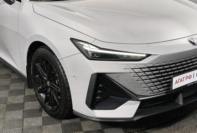 Changan UNI-V I с пробегом 2024 года, цена 2 350 000 рублей, 17749 км, лифтбек, Автокод Объявления