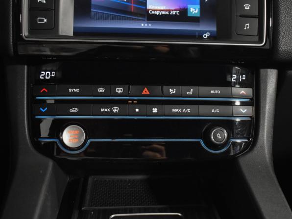 Jaguar F-Pace I с пробегом 2017 года, цена 2 125 000 рублей, 117753 км, внедорожник, Автокод Объявления