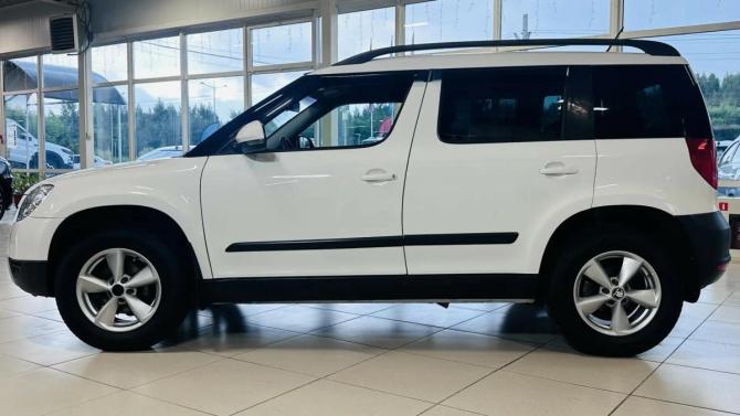 Skoda Yeti I с пробегом 2013 года, цена 845 000 рублей, 96000 км, внедорожник, Автокод Объявления