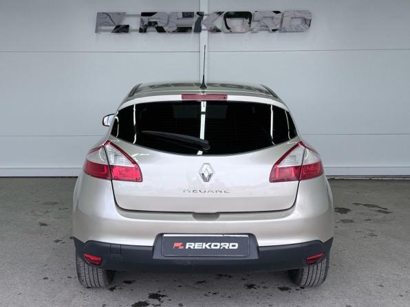 Renault Megane III с пробегом 2011 года, цена 829 000 рублей, 204832 км, хэтчбек, Автокод Объявления