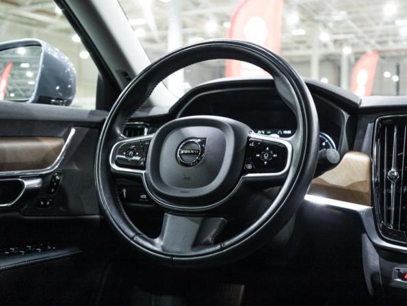 Volvo S90 II с пробегом 2017 года, цена 3 460 000 рублей, 45761 км, седан, Автокод Объявления