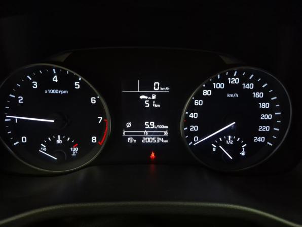 Hyundai Elantra VI (AD) с пробегом 2018 года, цена 1 250 000 рублей, 200532 км, седан, Автокод Объявления