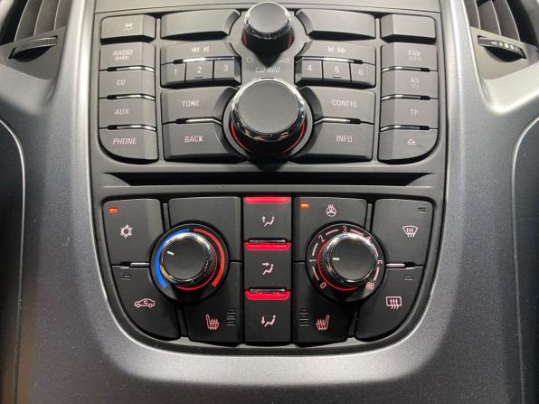Opel Astra J Рестайлинг с пробегом 2012 года, цена 759 000 рублей, 134790 км, хэтчбек, Автокод Объявления