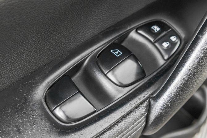 Nissan Qashqai II с пробегом 2014 года, цена 1 649 000 рублей, 215000 км, внедорожник, Автокод Объявления
