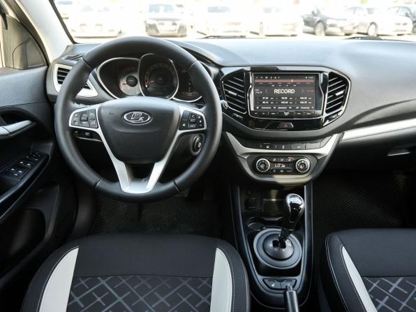 Lada (ВАЗ) Vesta I с пробегом 2018 года, цена 908 000 рублей, 138980 км, седан, Автокод Объявления