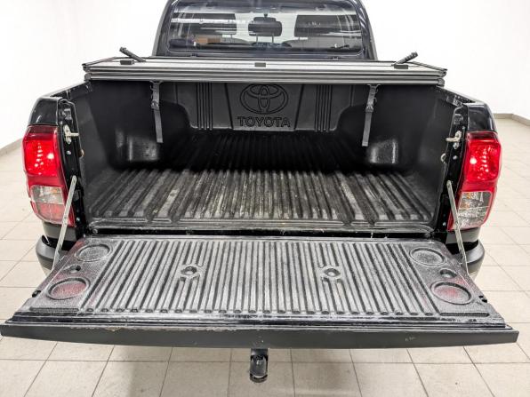 Toyota Hilux VIII с пробегом 2017 года, цена 3 380 000 рублей, 247439 км, offers.body_type.unknown, Автокод Объявления