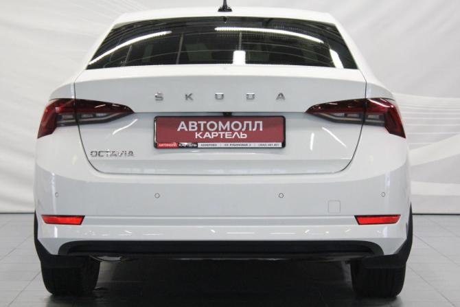 Skoda Octavia IV (A8) с пробегом 2021 года, цена 2 399 000 рублей, 27650 км, лифтбек, Автокод Объявления
