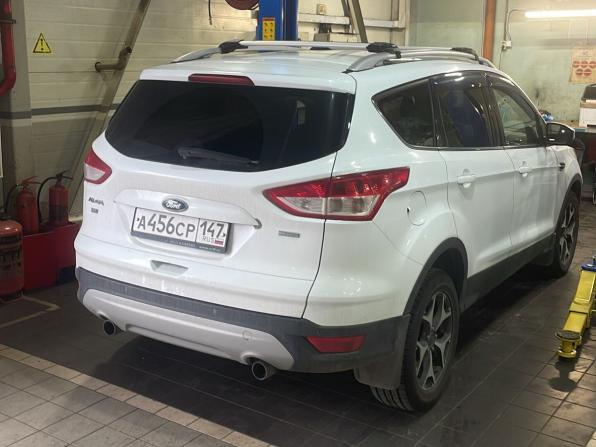 Ford Kuga II с пробегом 2015 года, цена 1 059 000 рублей, 242154 км, внедорожник, Автокод Объявления