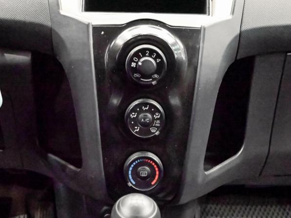 Toyota Yaris II Рестайлинг с пробегом 2010 года, цена 500 000 рублей, 220494 км, хэтчбек, Автокод Объявления