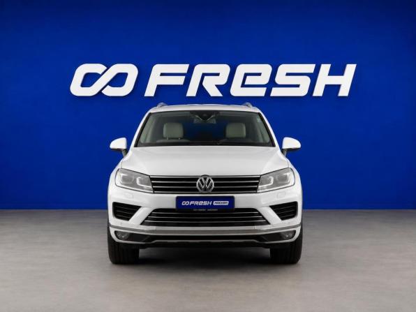 Volkswagen Touareg II Рестайлинг с пробегом 2014 года, цена 2 093 055 рублей, 260574 км, внедорожник, Автокод Объявления