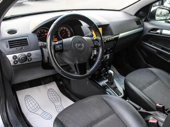 Opel Astra H Рестайлинг с пробегом 2010 года, цена 542 200 рублей, 119500 км, седан, Автокод Объявления