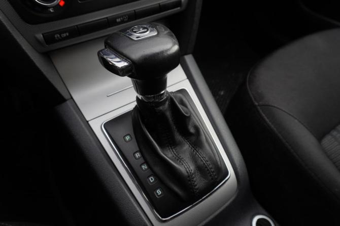 Skoda Octavia II (A5) Рестайлинг с пробегом 2013 года, цена 799 000 рублей, 188000 км, лифтбек, Автокод Объявления