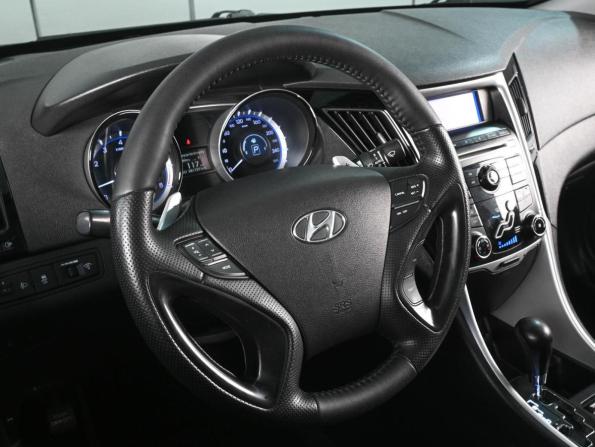 Hyundai Sonata VI (YF) с пробегом 2010 года, цена 1 049 000 рублей, 281729 км, седан, Автокод Объявления
