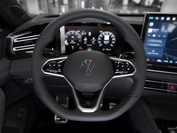 Volkswagen Tiguan III (China Market) с пробегом 2026 года, цена 4 700 000 рублей, 35 км, внедорожник, Автокод Объявления