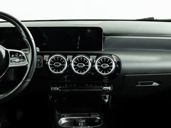 Mercedes-Benz A-Класс IV (W177) с пробегом 2019 года, цена 2 499 700 рублей, 68862 км, седан, Автокод Объявления