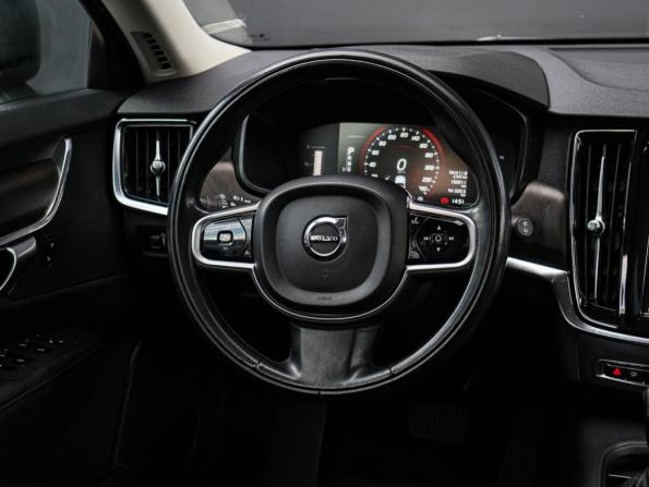 Volvo V90 Cross Country I с пробегом 2018 года, цена 3 070 000 рублей, 152000 км, универсал, Автокод Объявления