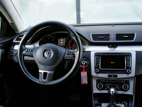 Volkswagen Passat B7 с пробегом 2011 года, цена 1 249 000 рублей, 198021 км, седан, Автокод Объявления
