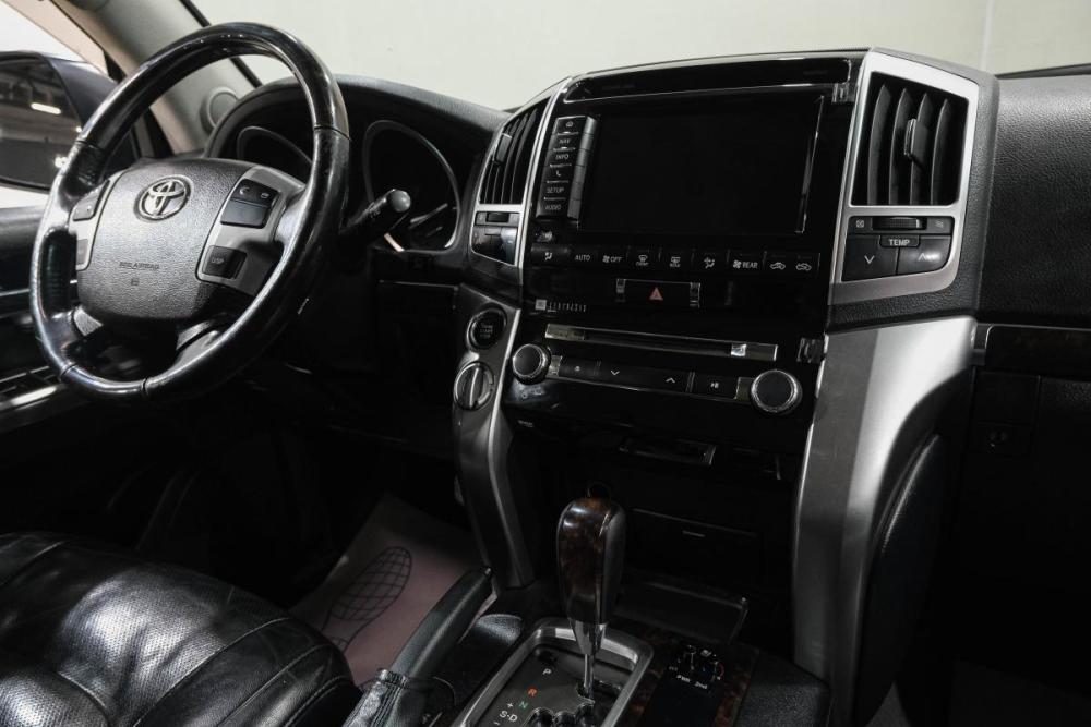 Toyota Land Cruiser 200 Series Рестайлинг 1 Новокузнецк  - изображение 21