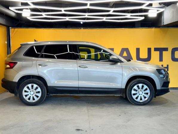 Skoda Karoq I с пробегом 2021 года, цена 2 299 000 рублей, 32200 км, внедорожник, Автокод Объявления