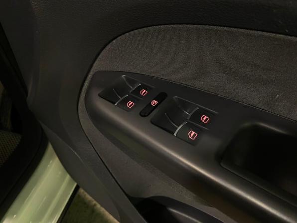 Volkswagen Touran I Рестайлинг 2 с пробегом 2013 года, цена 1 250 000 рублей, 117731 км, компактвэн, Автокод Объявления