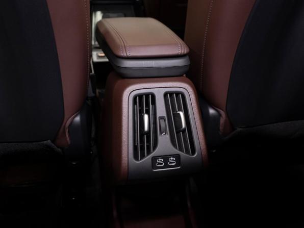 BMW X1 III (U11/U12) с пробегом 2025 года, цена 4 700 000 рублей, 1904 км, внедорожник, Автокод Объявления