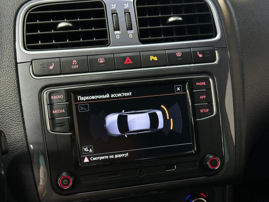 Volkswagen Polo V Рестайлинг Санкт-Петербург  - изображение 14