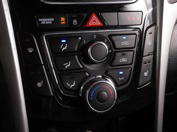 Hyundai i30 II с пробегом 2012 года, цена 899 000 рублей, 202939 км, хэтчбек, Автокод Объявления