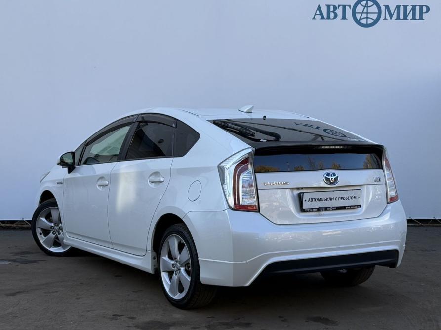 Toyota Prius III Рестайлинг (XW30) Москва  - изображение 7