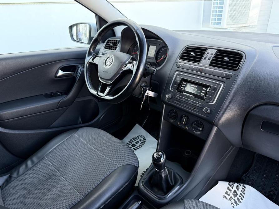 Volkswagen Polo V Рестайлинг Курск  - изображение 8