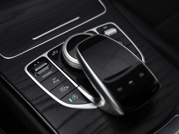 Mercedes-Benz C-Класс IV (W205) Рестайлинг с пробегом 2018 года, цена 2 349 000 рублей, 167826 км, седан, Автокод Объявления